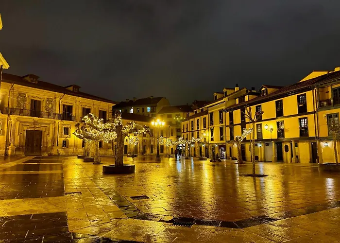 Aureliano San Román *